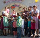 ausf&uuml;hrlicher Artikel zu: Neue Jugendbeauftragte: Petra Schnell verabschiedet – zwei junge Nachfolger eingef�hrt