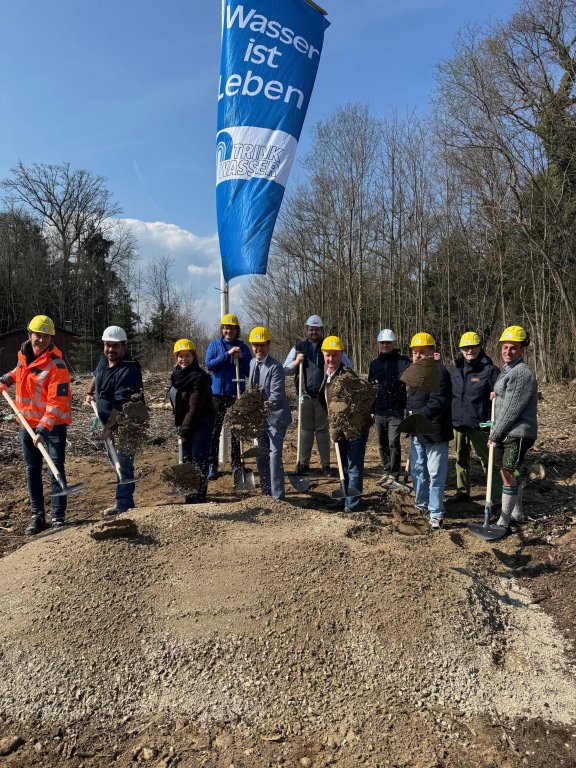 Spatenstich für den Aufbau einer eigenen Wassergewinnung
